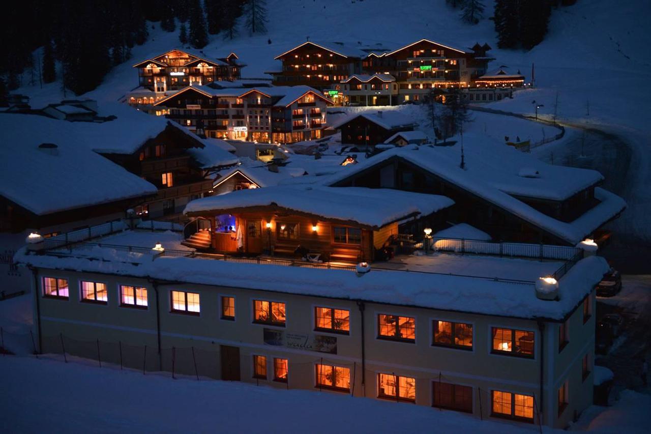 Hotel Alpenrose Zauchensee Exterior photo